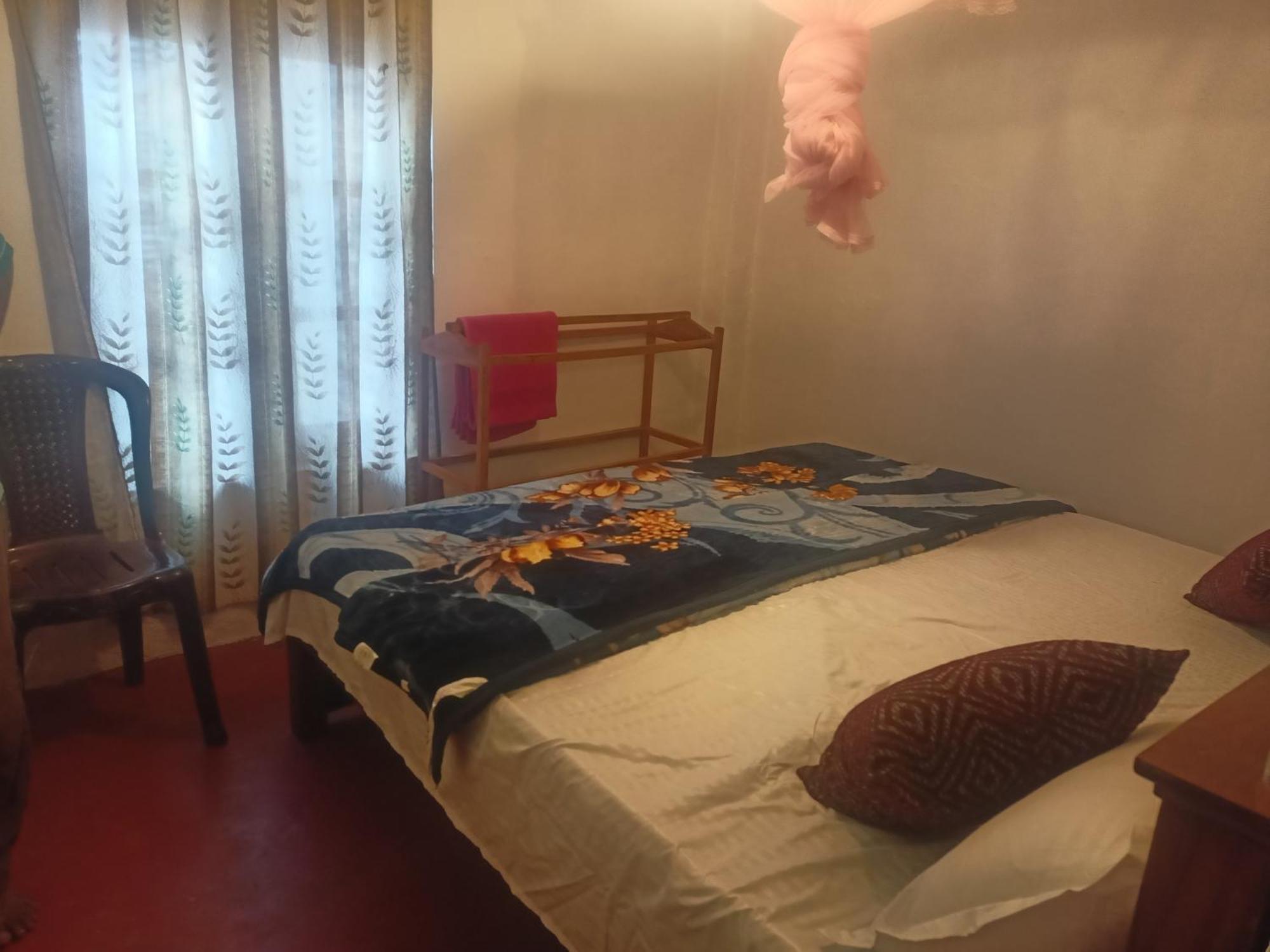 Dilani Adamspeak Riverstay Nallathanniya Chambre photo